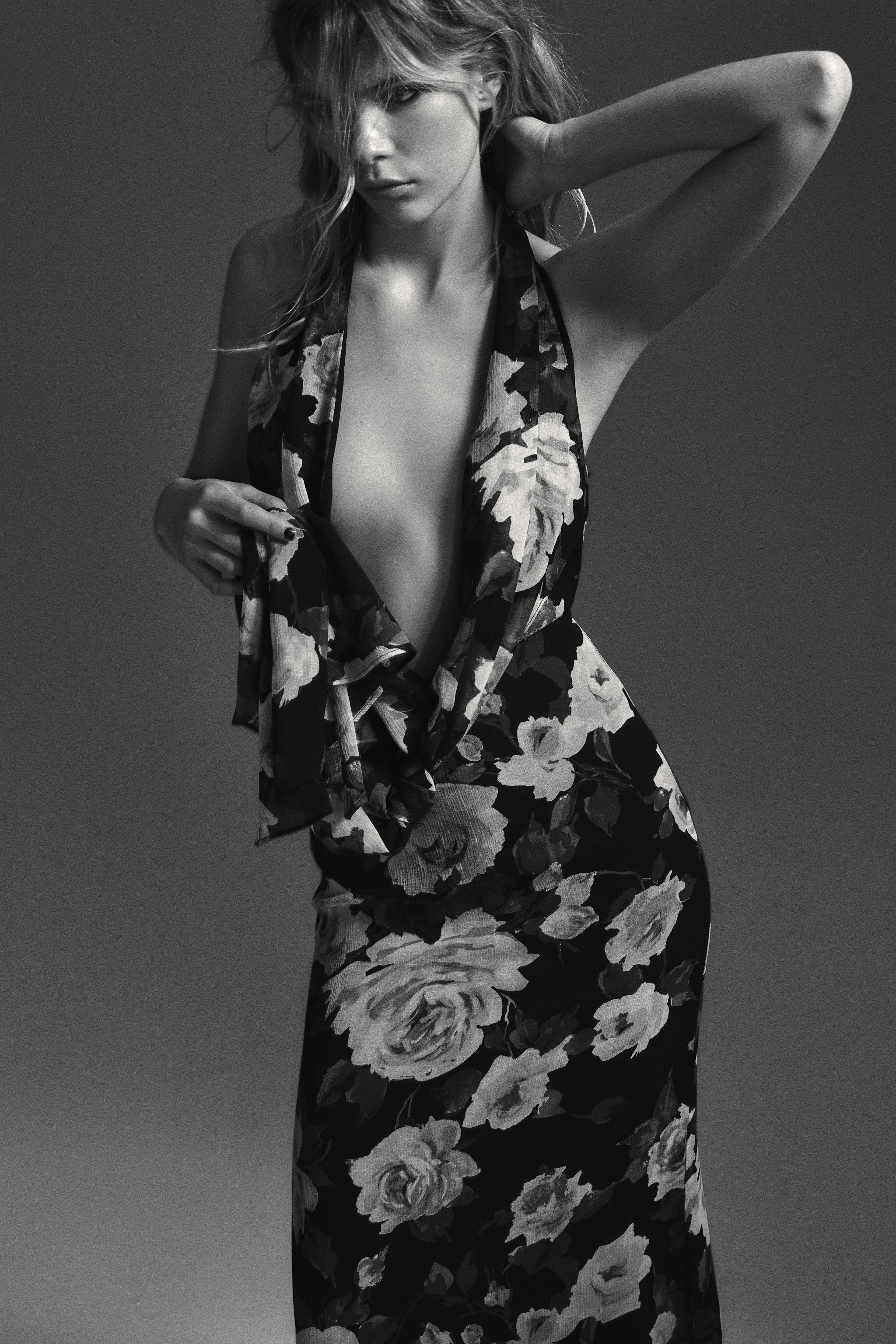 ROBE LONGUE AVEC NŒUD ET IMPRIMÉ FLEURI